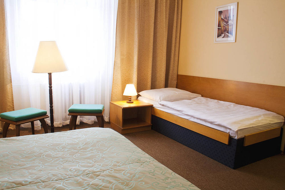 Ea Jasmín Hotel